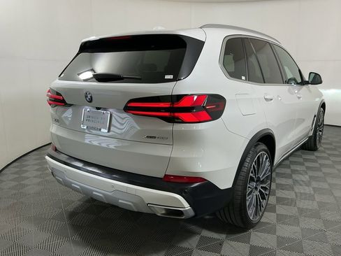 Certified 2024 BMW X5 xDrive40i w/ Premium Package image 5