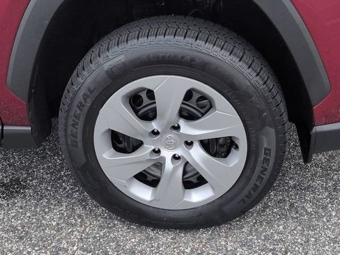 Used 2023 Toyota RAV4 LE FWD image 11