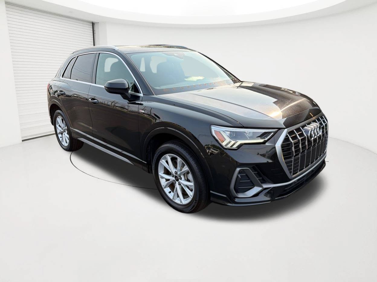 Used 2025 Audi Q3 2.0T Premium AWD/4WD image 3