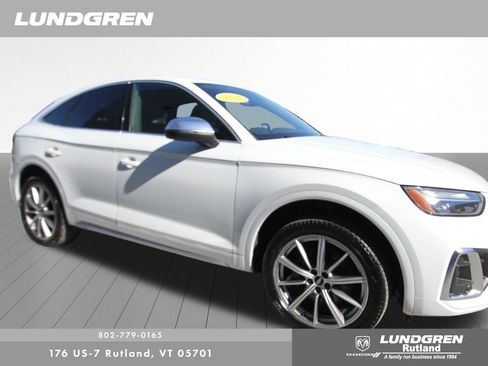 Used 2022 Audi SQ5 Premium w/ Convenience Package AWD/4WD image 2