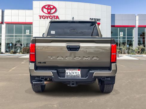 Certified 2025 Toyota Tacoma TRD Off-Road image 6