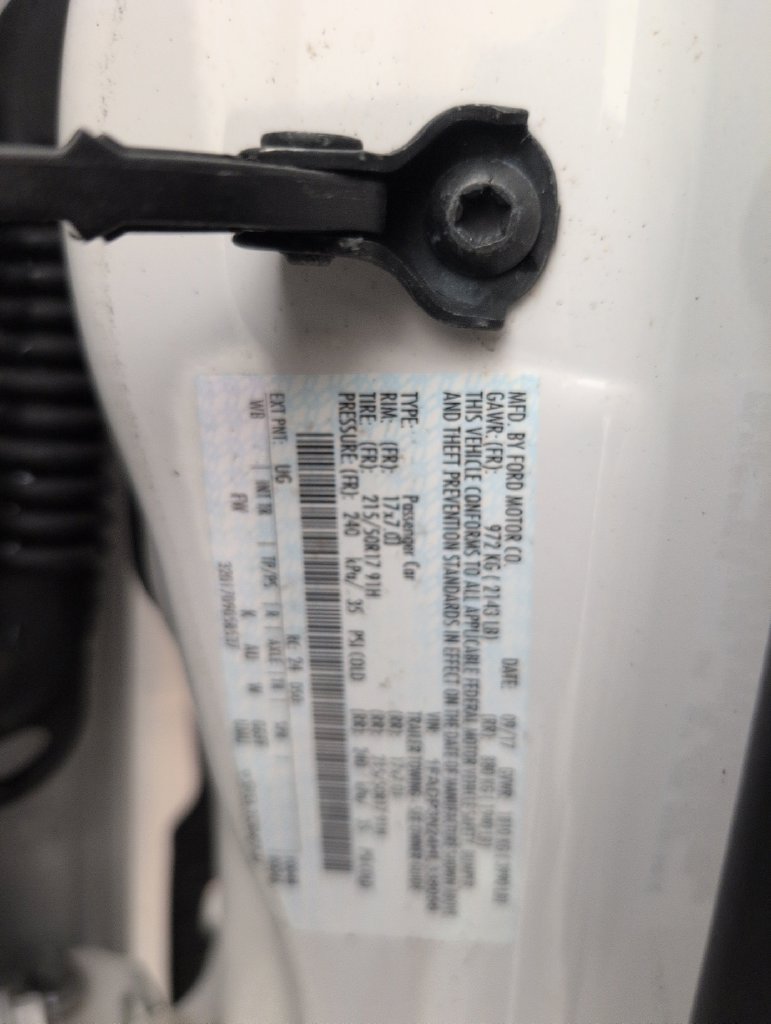 Used 2017 Ford Focus Titanium FWD image 41