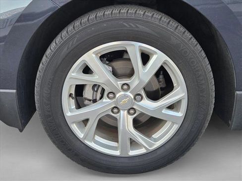 Used 2018 Chevrolet Equinox Premier image 23