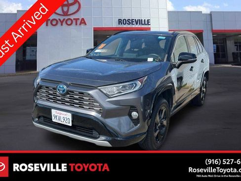 Used 2020 Toyota RAV4 XSE AWD/4WD image 1