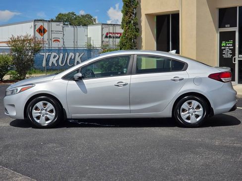 Used 2018 Kia Forte LX image 8