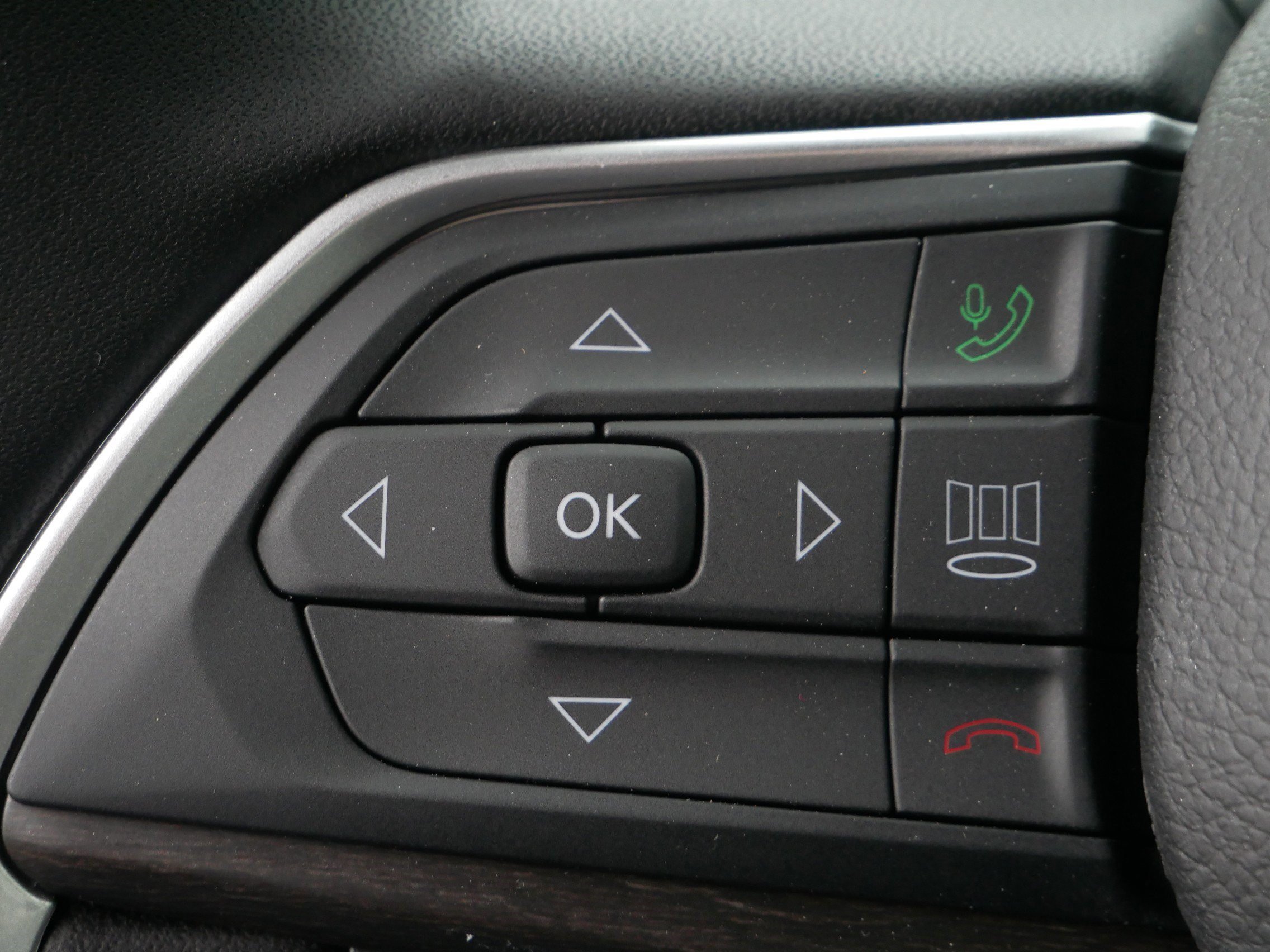New 2026 Jeep Grand Cherokee Limited AWD/4WD image 16