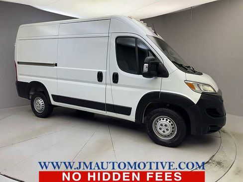 Used 2024 RAM ProMaster 2500 w/ Convenience Group FWD image 7