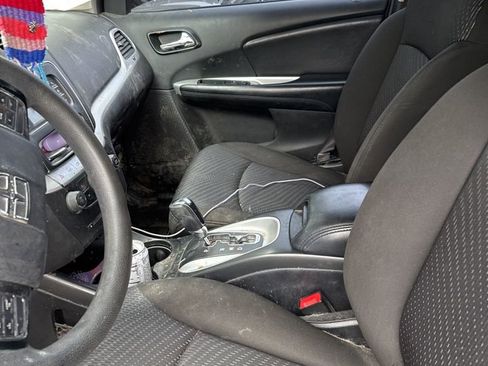 Used 2019 Dodge Journey SE w/ Blacktop Package image 8