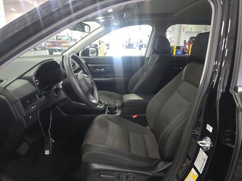 Used 2024 Honda CR-V EX image 8