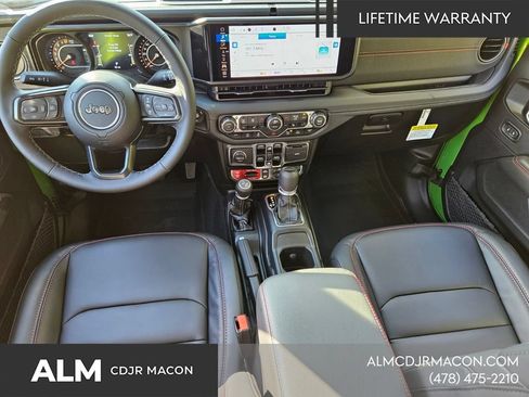 New 2025 Jeep Gladiator Rubicon AWD/4WD image 8