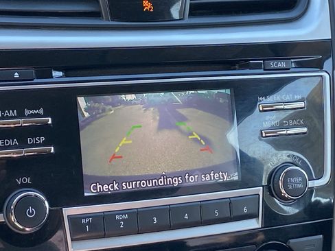 Used 2018 Nissan Altima 2.5 SV image 22