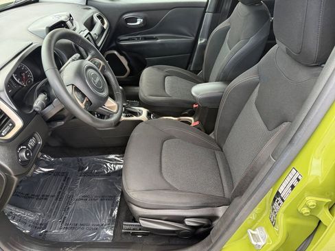 Used 2016 Jeep Renegade 75th Anniversary AWD/4WD image 10