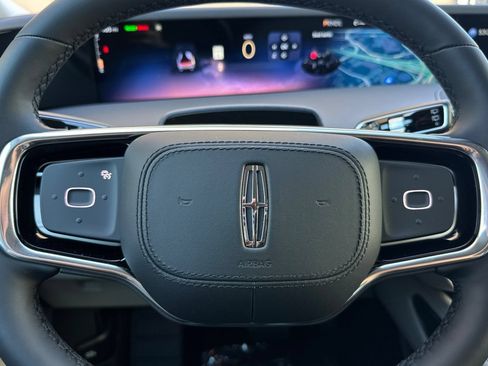 New 2026 Lincoln Nautilus Premier AWD/4WD image 23