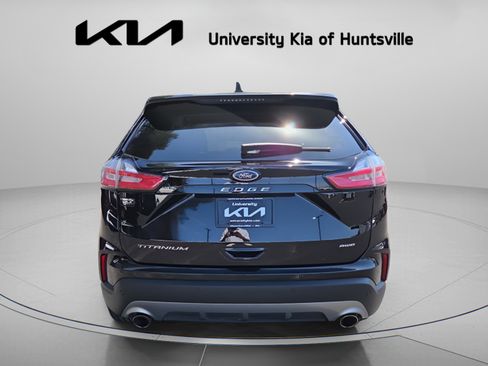 Used 2024 Ford Edge Titanium image 6