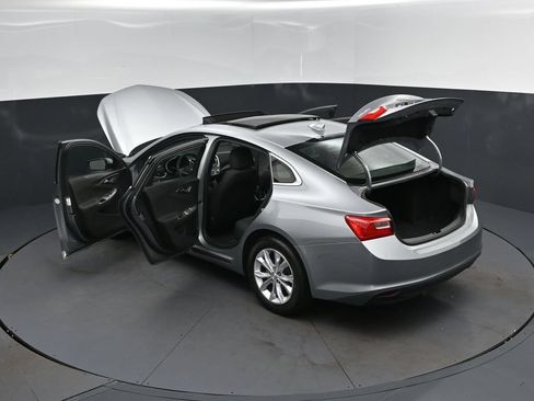 Used 2024 Chevrolet Malibu LT FWD image 2