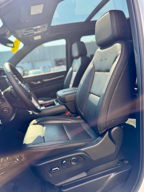 Certified 2024 GMC Yukon XL Denali AWD/4WD image 14