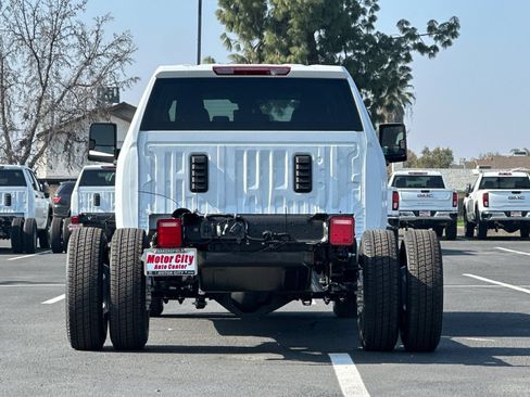 New 2026 GMC Sierra 3500 Pro w/ Convenience Package RWD image 5