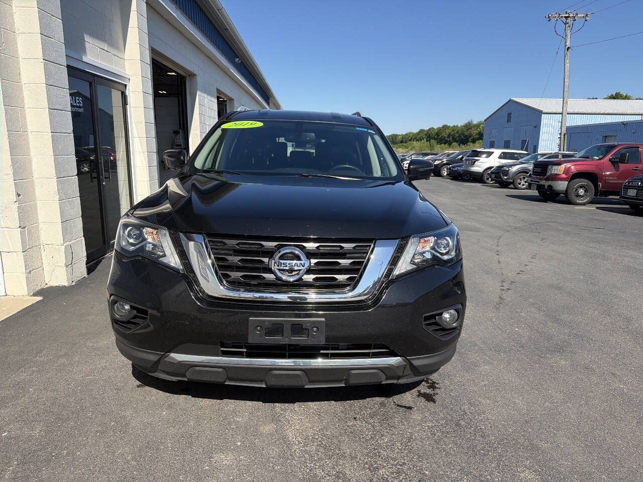 Used 2019 Nissan Pathfinder SL AWD/4WD image 4