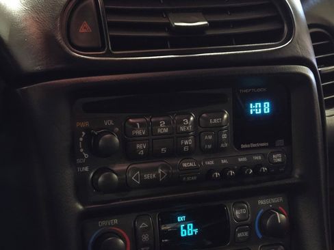 Used 2002 Chevrolet Corvette Convertible w/ Preferred Equipment Group2 image 23