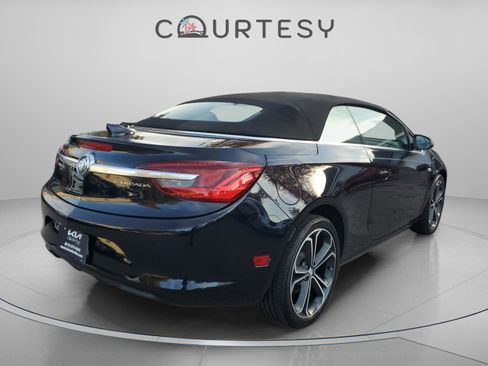 Used 2019 Buick Cascada Premium image 3