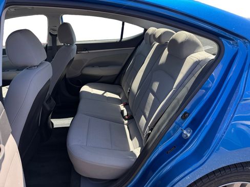 Used 2018 Hyundai Elantra SEL FWD image 16