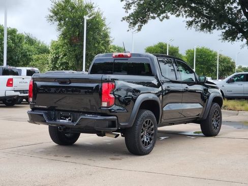 Used 2025 Chevrolet Colorado Trail Boss AWD/4WD image 7