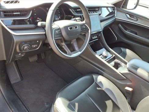 Used 2024 Jeep Grand Cherokee Limited 4xe AWD/4WD image 10