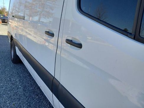Used 2019 Mercedes-Benz Sprinter 170 Cargo image 8