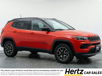 Used 2025 Jeep Compass Trailhawk video 1