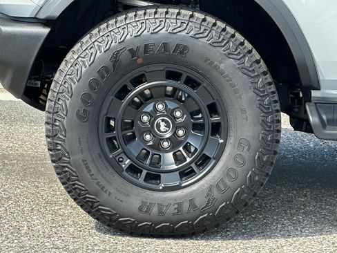 New 2026 Ford Bronco Outer Banks w/ Sasquatch Package AWD/4WD image 26