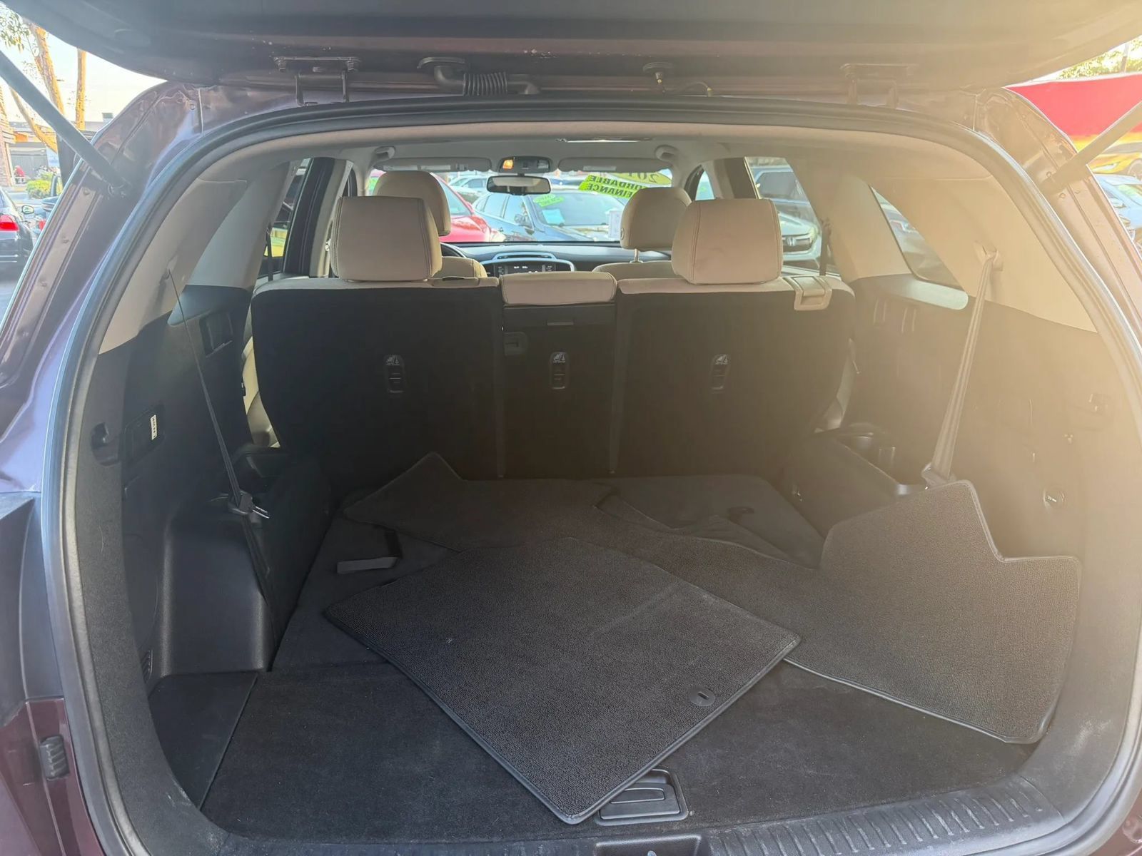 Used 2018 Kia Sorento FWD image 22