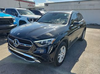Used 2025 Mercedes-Benz GLC 300 video 2