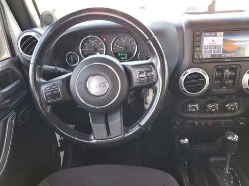 Used 2014 Jeep Wrangler Unlimited Sahara w/ Connectivity Group image 12