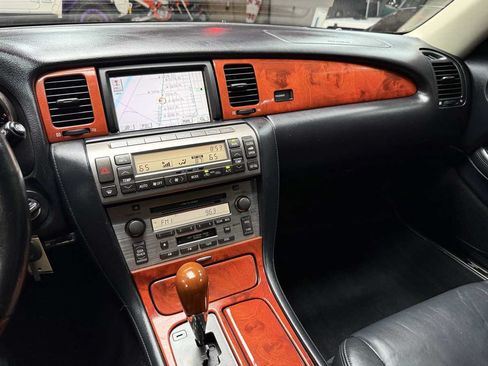 Used 2002 Lexus SC 430 Convertible RWD image 24
