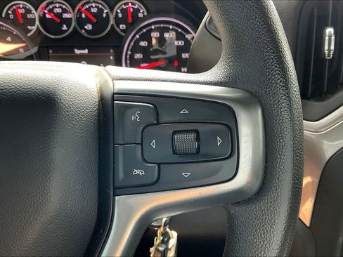 Used 2022 Chevrolet Silverado 2500 Custom w/ Custom Value Package AWD/4WD image 20