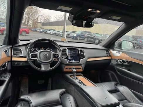 Used 2018 Volvo XC90 T6 Inscription w/ Convenience Package image 14