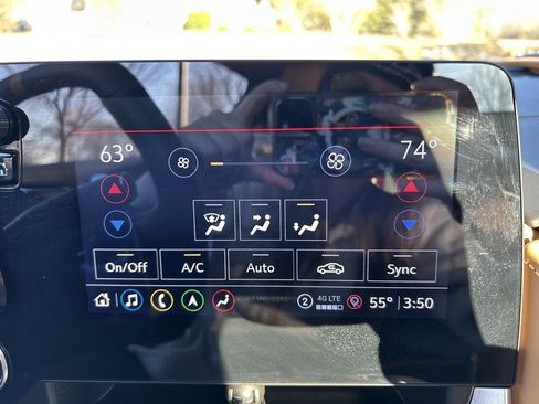 Used 2021 Chevrolet Corvette Stingray Premium Conv w/ Z51 Performance Package image 36