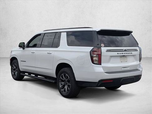 Used 2021 Chevrolet Suburban Z71 w/ Luxury Package AWD/4WD image 7