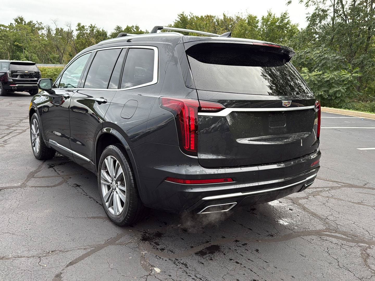 Used 2020 Cadillac XT6 Premium Luxury FWD image 3