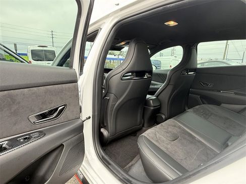 Used 2022 Hyundai Elantra N image 15