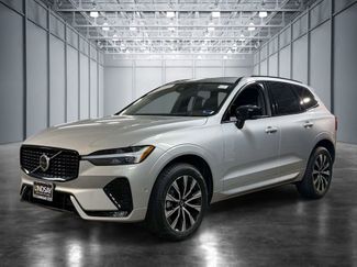 Used 2025 Volvo XC60 B5 Plus AWD/4WD video 1