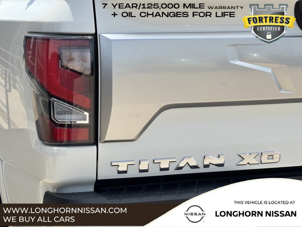 Used 2024 Nissan Titan Platinum Reserve w/ Moonroof Package AWD/4WD image 5