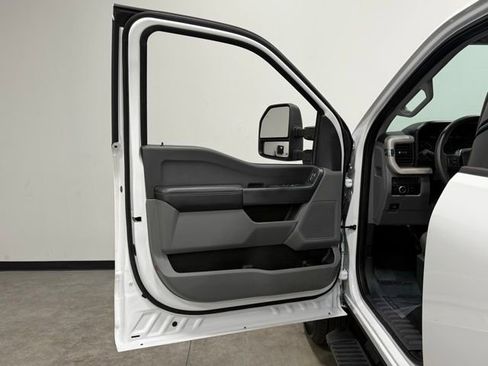Used 2023 Ford F250 XLT image 13
