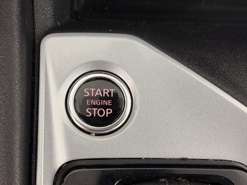 Used 2025 Nissan Altima 2.5 SV image 22