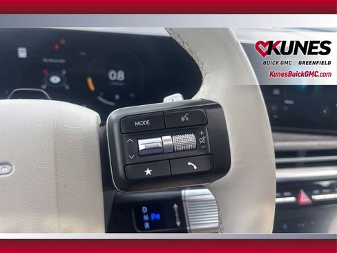 Used 2024 Hyundai Santa Fe Limited image 22