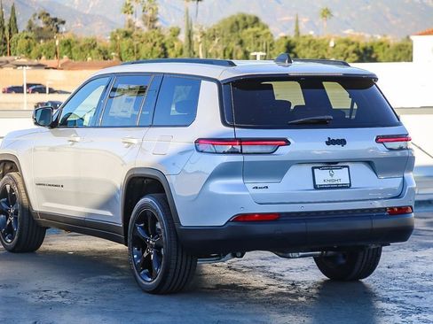 New 2025 Jeep Grand Cherokee L Altitude image 7