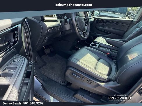 Used 2024 Honda Odyssey Touring image 11
