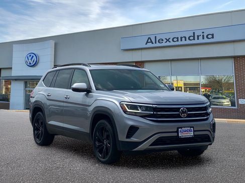 Used 2022 Volkswagen Atlas SE w/ Panoramic Sunroof Package AWD/4WD image 1