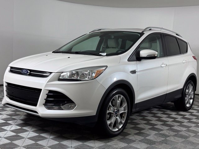 Used 2015 Ford Escape Titanium FWD image 2