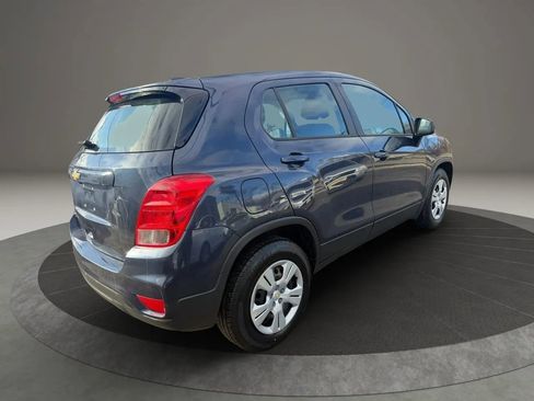 Used 2018 Chevrolet Trax LS image 5